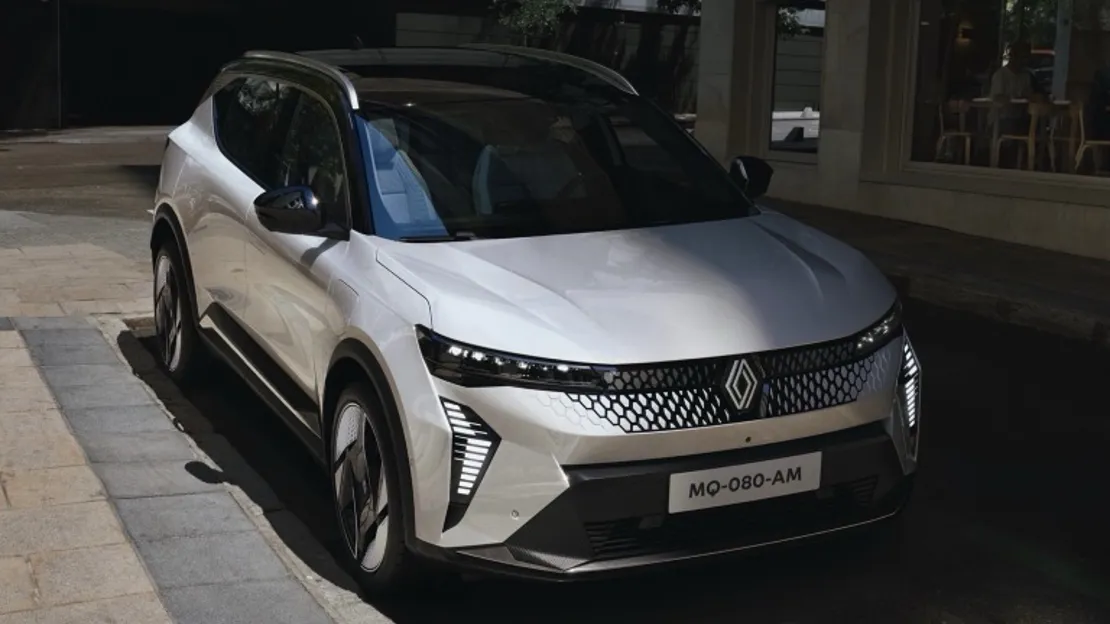 Renault Scenic Etech 01