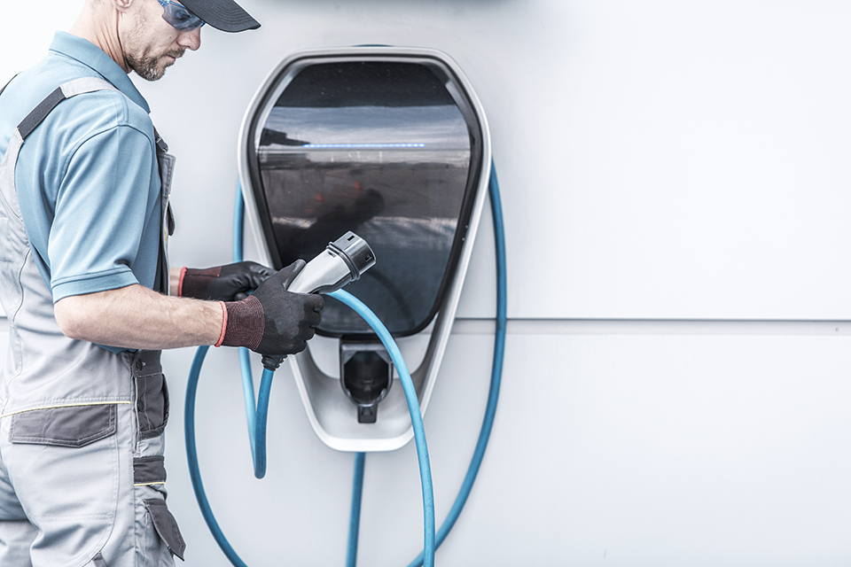 Man installing chargepoint